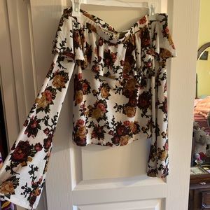 Fall off the shoulder top